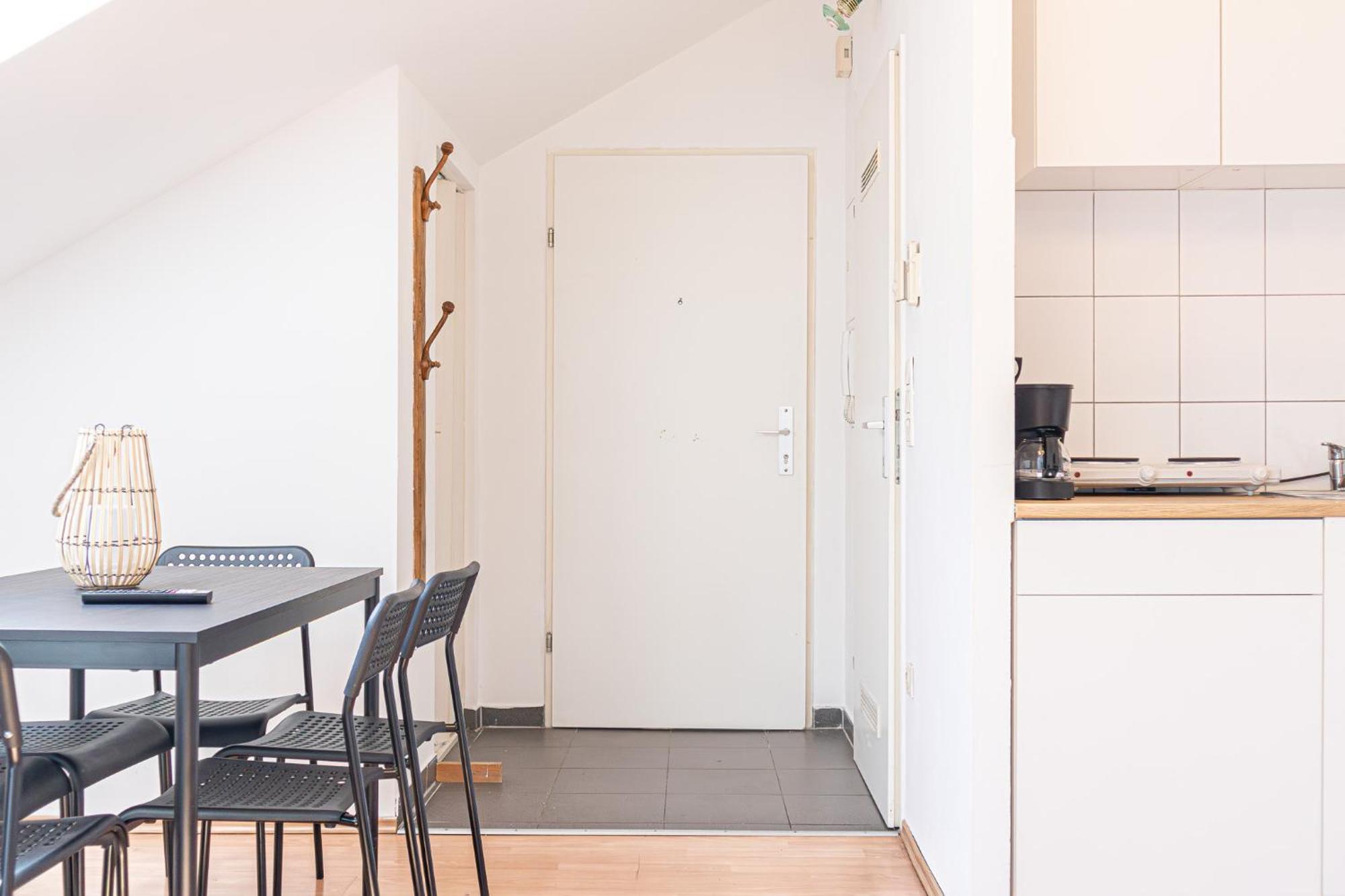 Spacious 2Br Apt Great Location - Near Schoenbrunn Βιέννη Εξωτερικό φωτογραφία